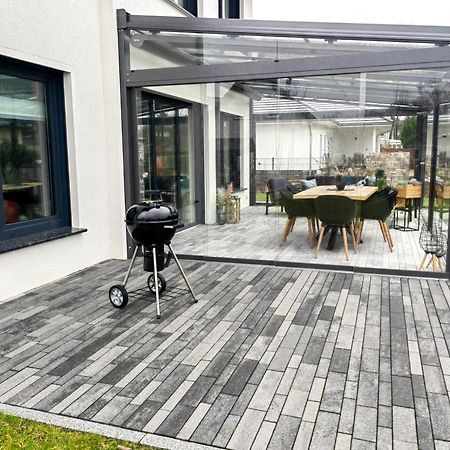 Bohnapartments Luxury Villa Berlin - 210Qm - Wintergarten - Kamin - 4 Kostenlose Parkplaetze - 6 Schlafzimmer - Neubau - Luxusausstattung Birkenwerder Exterior foto
